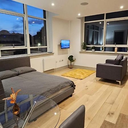 Studio Flat In Tottenham London Bagian luar foto